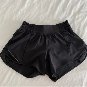 Lululemon Hotty Hot ll Shorts 🔥
